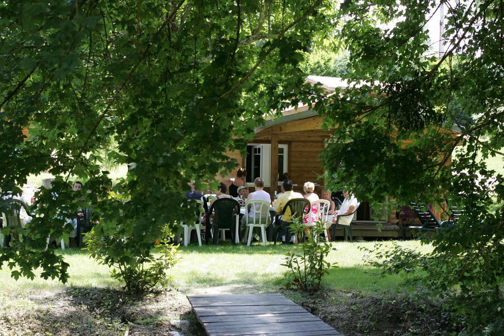Moulin Des Sandaux Sainte-Foy-la-Grande Habitación foto